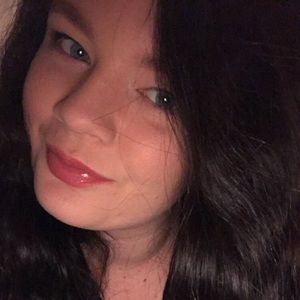 Meet your Posher, Savannah