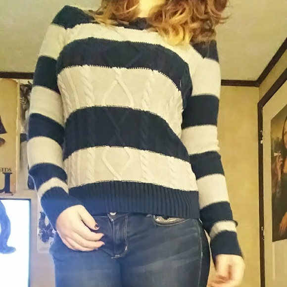Sweater - Picture 2 of 2