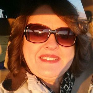 Meet your Posher, Carla