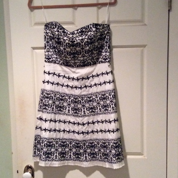 Black and white dress