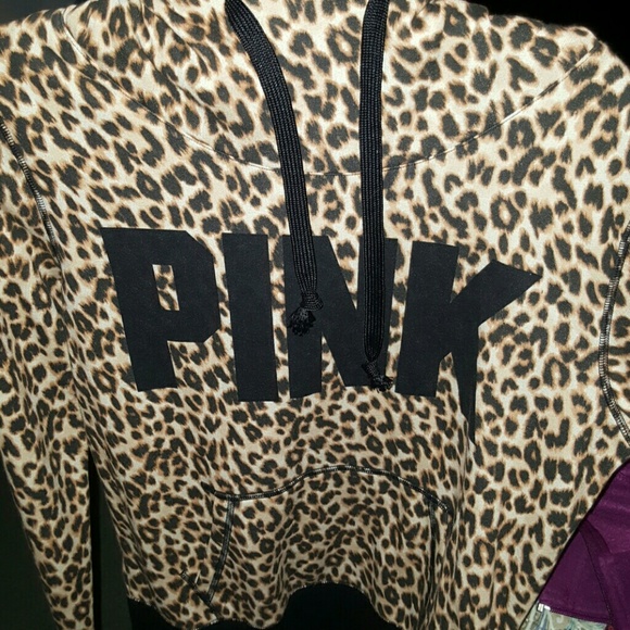 Leopard print hoodie M
