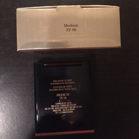 Kevyn Aucoin The Sensual Skin Powder Foundation - Picture 2 of 3