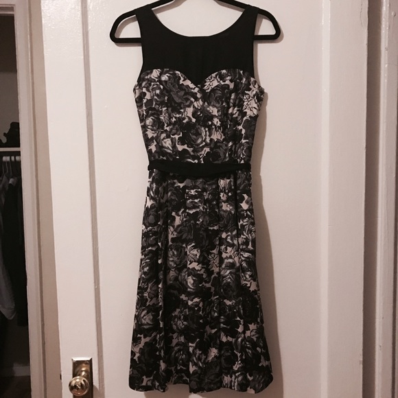 Beautiful Black Floral H&M Dress Size 6