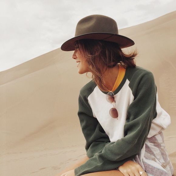 Meet your Posher, Shannon - Picture 1 of 1