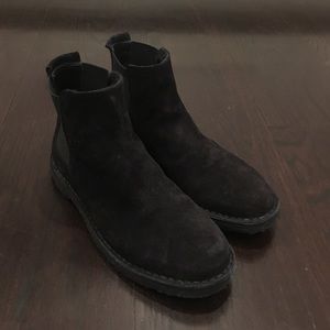 Great Condition! Black Vince Cody boot 8