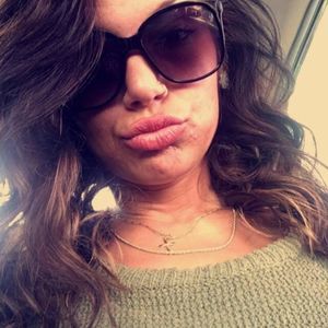 Meet your Posher, Nikki