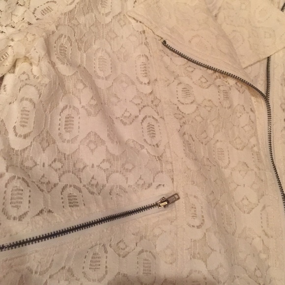 Lace jacket - Picture 3 of 3