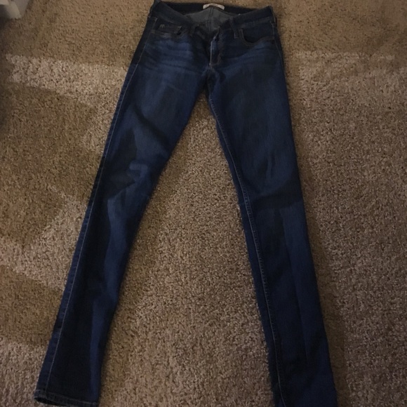 Dark wash skinny jeans