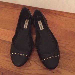 Black studded Steve Madden flats