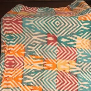 LuLaRoe tall and curvy leggings