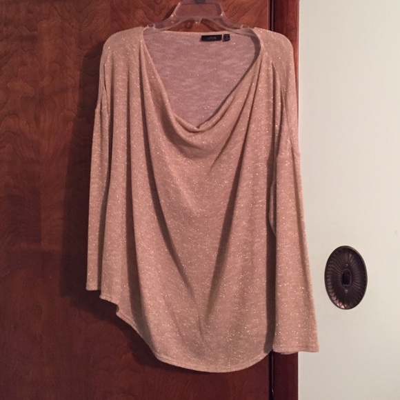 Long sleeved shirt