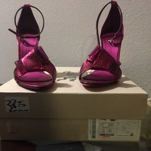 Burberry Bow Pumps Snakeskin Pink Maroon Fuscia