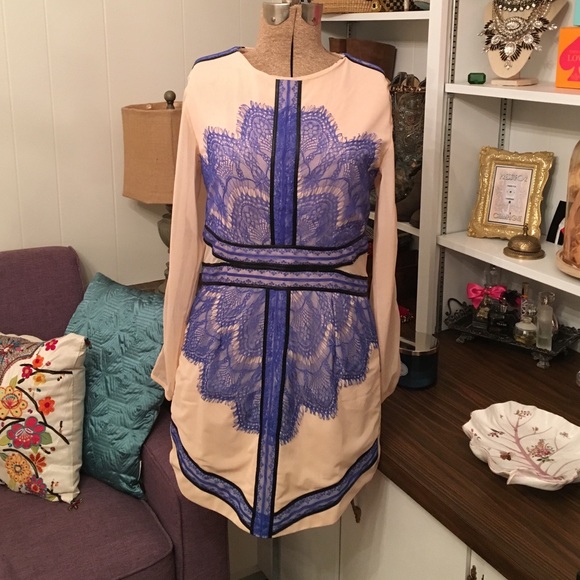 STUNNING blue lace dress. Size large never worn
