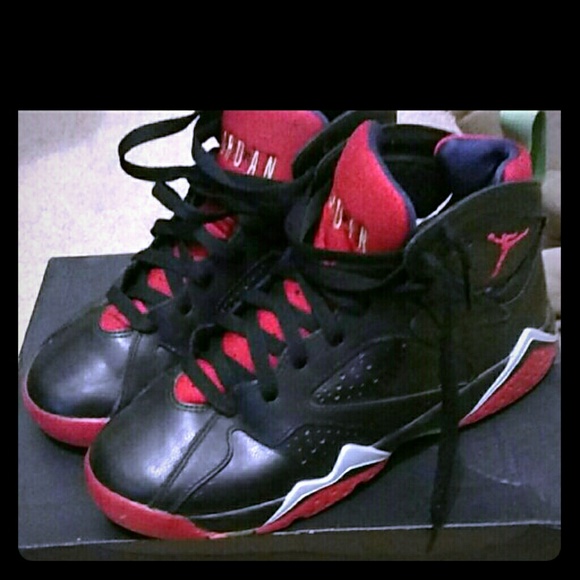 BREAKING: Air Jordan 7 OG “Playoffs” aka “Raptors” is  Air Jordan 7 Retro