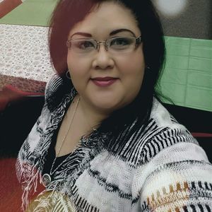 Meet your Posher, Dominga