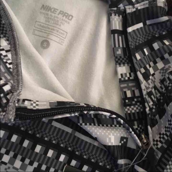 Pattern Nike Jacket - Picture 2 of 4