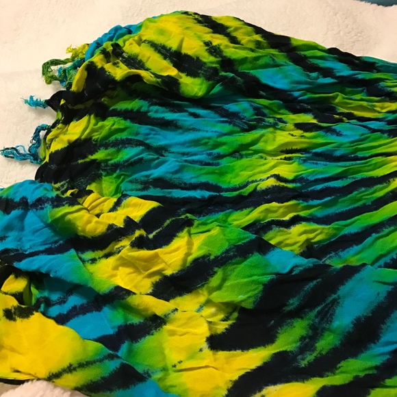 Scarf - Picture 2 of 2