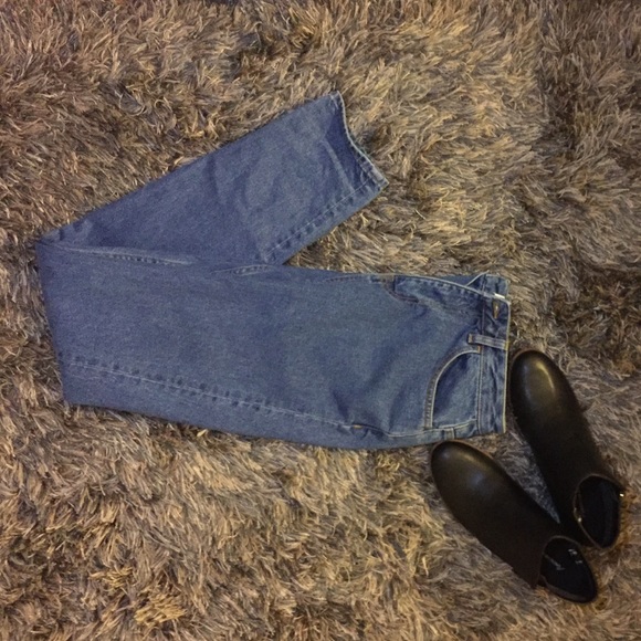 High waisted boyfriend jeans