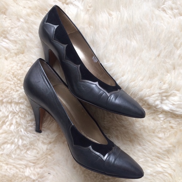 Vintage Bally Grey Leather Pumps - Picture 3 of 4