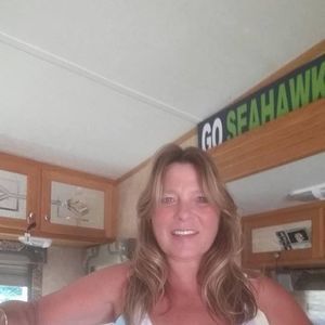 Meet your Posher, Connie