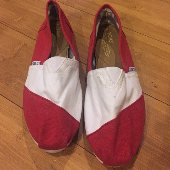 TOMS classic flats red with white stripe