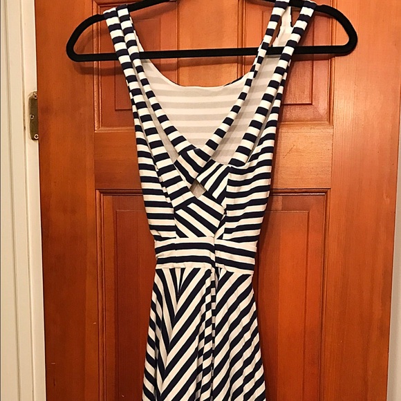 Lark&Wolff Navy and White Summer dress - Picture 2 of 4