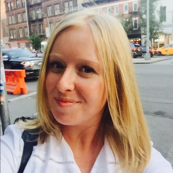 Meet your Posher, Alana - Picture 1 of 1