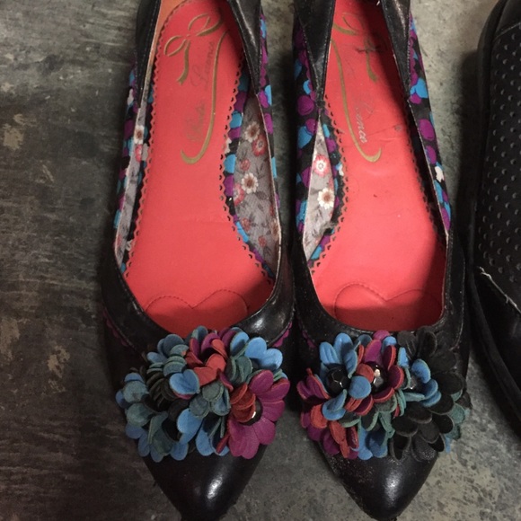 Nice dress flats!