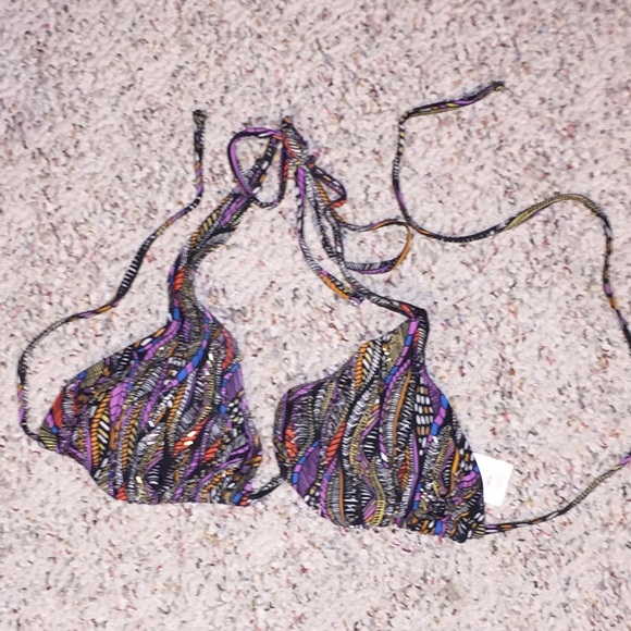 MUST GO - Beaded bikini top 👙