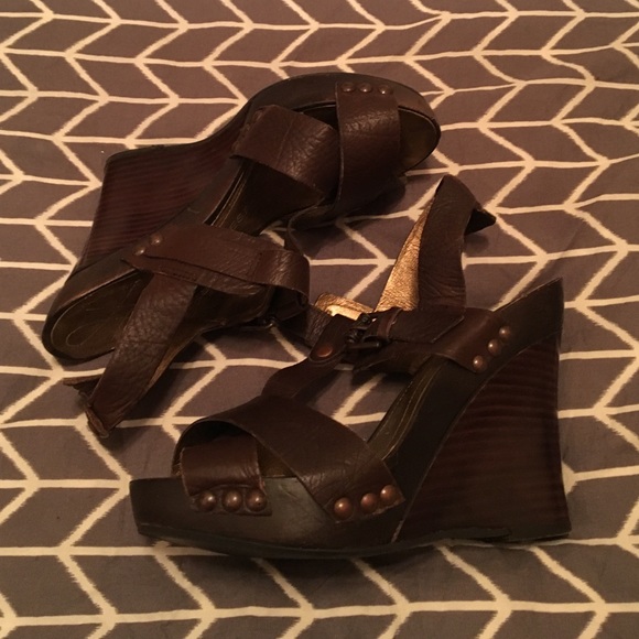 Nine West Brown Wedges!