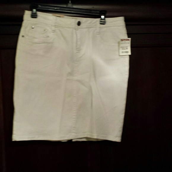 Earl jean white denim mini skirt