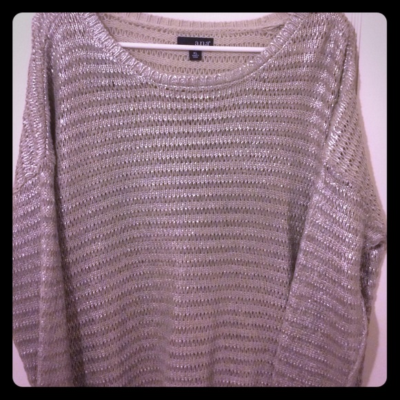 Metallic knitted sweater.
