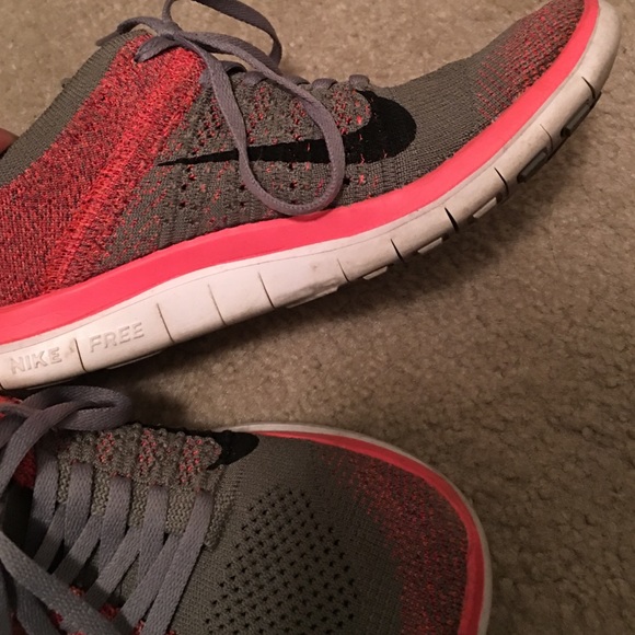 Nike Flyknit frees - Picture 3 of 3