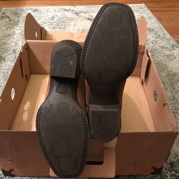 Ariat boots - Picture 3 of 4