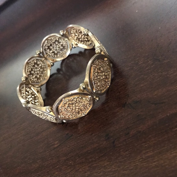 Gold bracelet