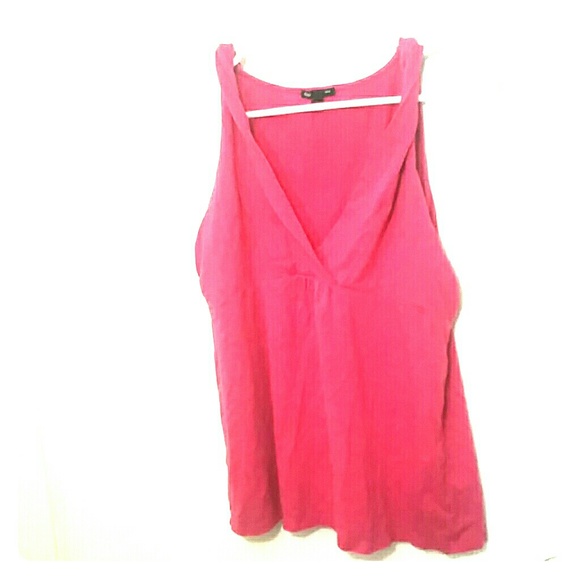 Pink tank top