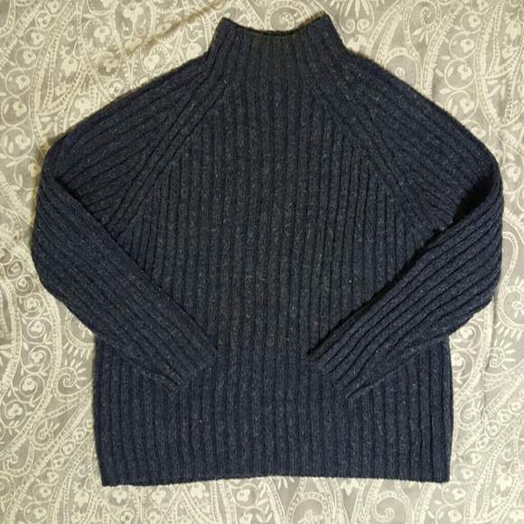 High neck sweater