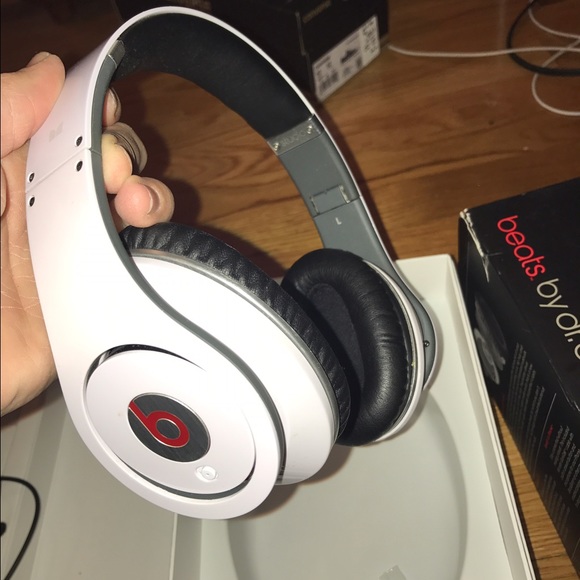 Studio beats by dre