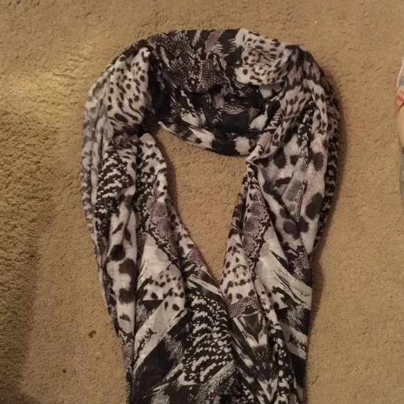 Scarf - Picture 2 of 2
