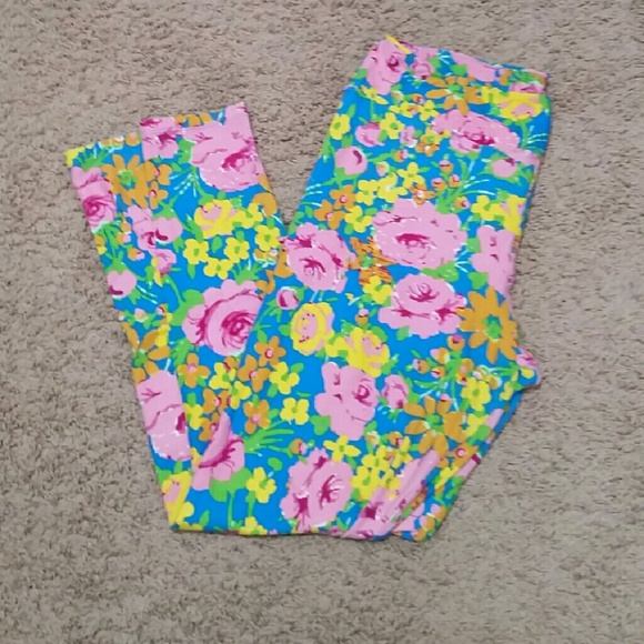 LuLaRoe Pants - Price reduced! LuLaRoe floral leggings. TC