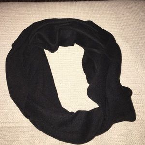 Black infinity scarf