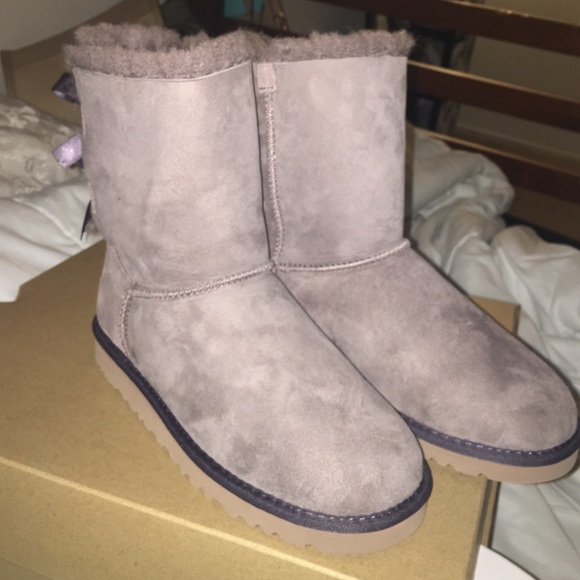 Uggs - Picture 2 of 4