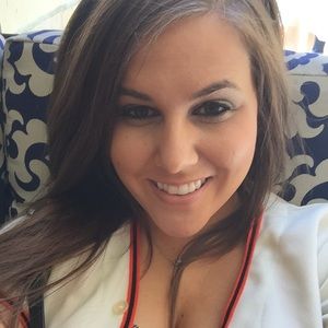 Meet your Posher, Alisha