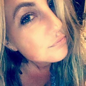 Meet your Posher, Leslie