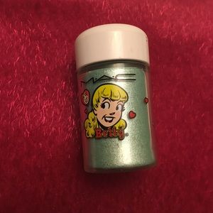 MAC cosmetics loose pigment