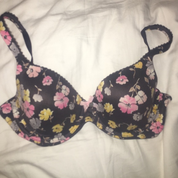 Victoria's Secret lined Demi bra 34 D