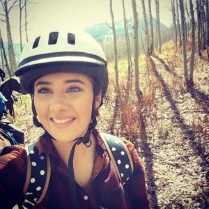 Meet your Posher, Jenalyn