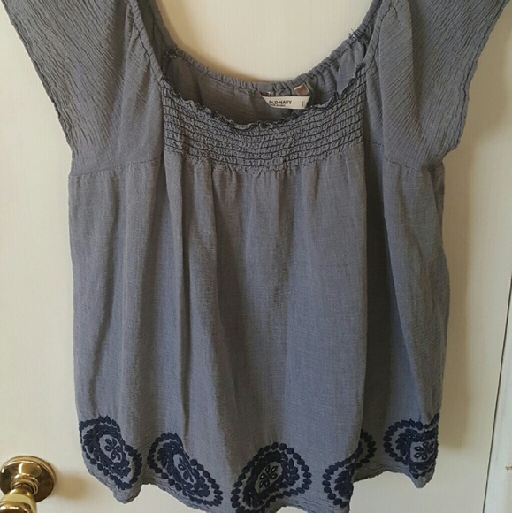 ❤️Gray Old Navy loose fit top, large