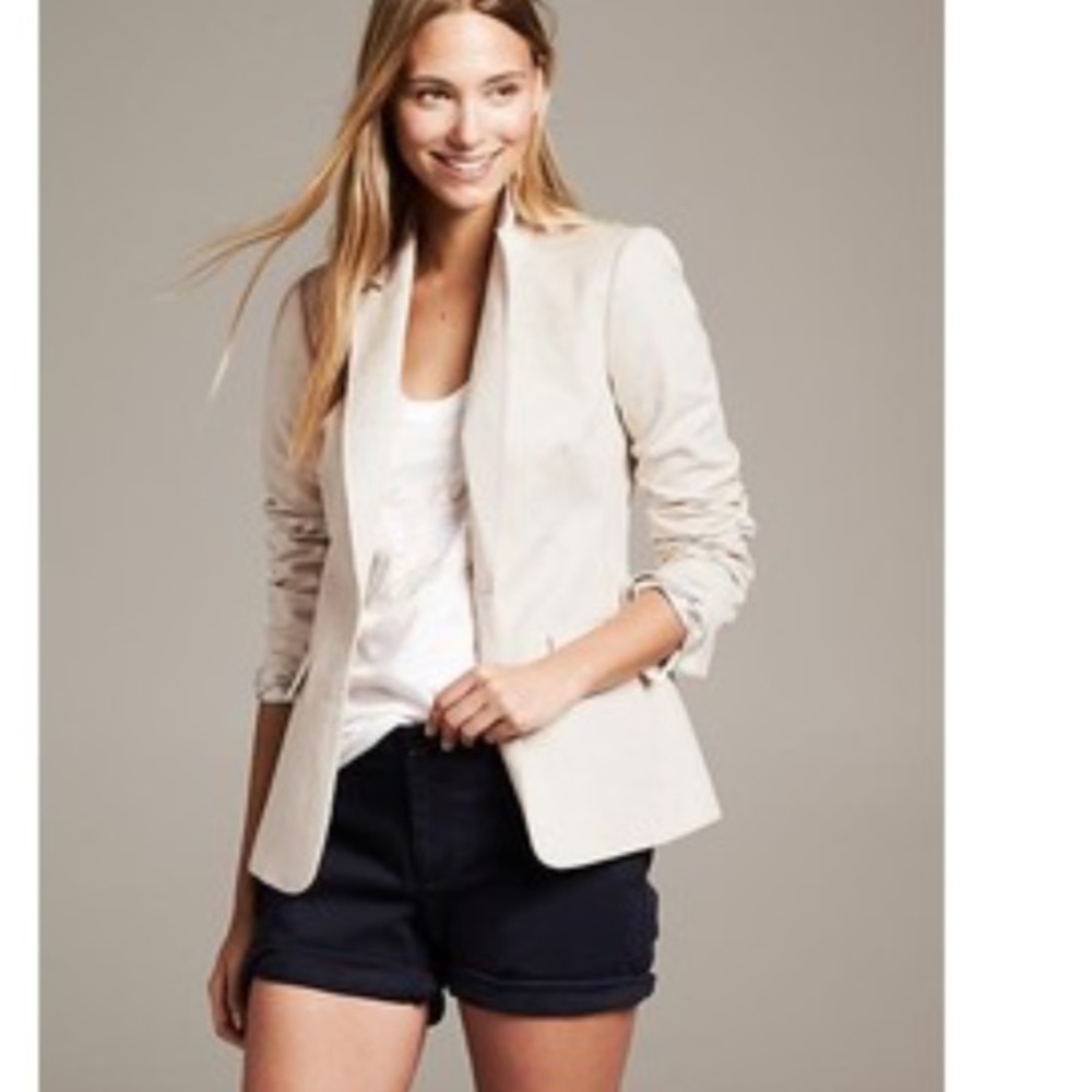 🌸🌺Banana Republic belted blazer
