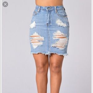 Fashion nova dramatic jean skirt